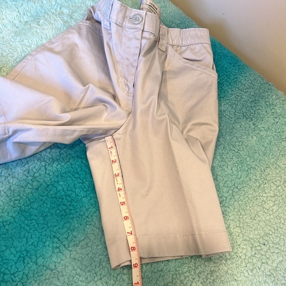 🔥L.L Bean Classic Gray  Shorts🔥 - Picture 5 of 7